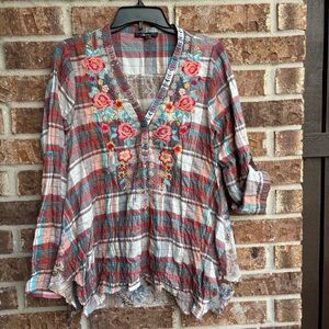ANDREE BY UNIT Multicolor Plaid Floral embroidered Blouse